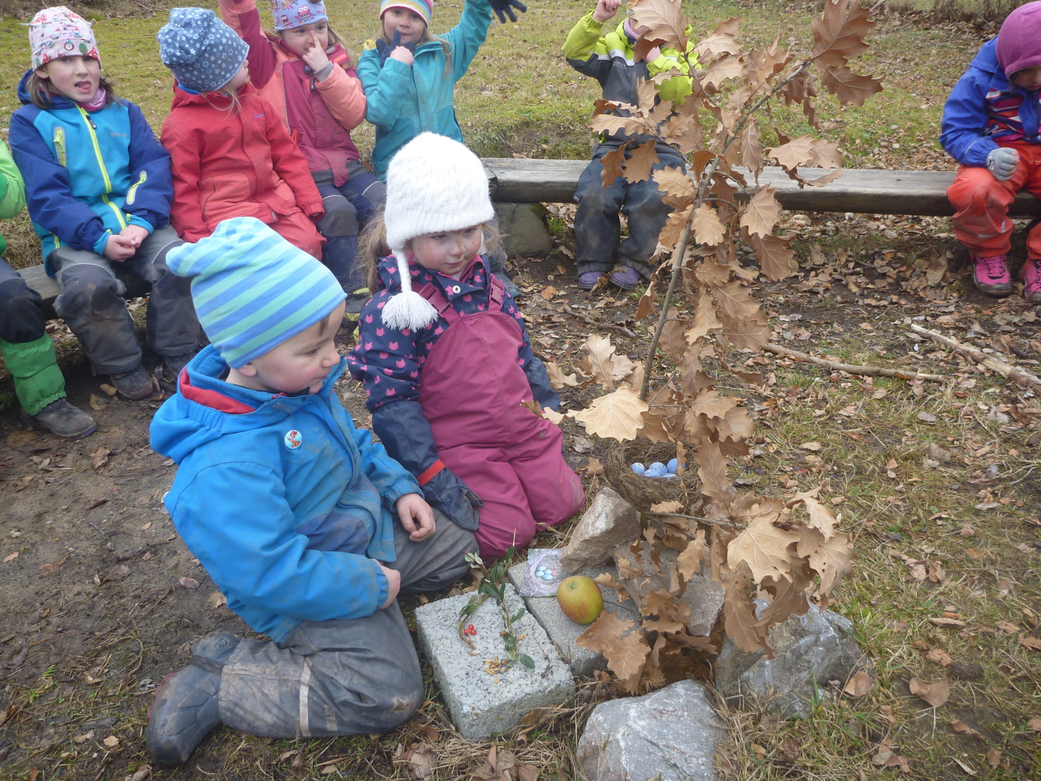 In unserem Garten, da sitzt ein Amselchen Waldkindergarten Berglen e. V.